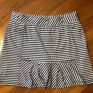 IZOD tennis skirt